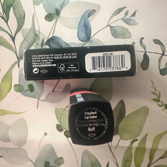 Bobbi Brown Crushed Lipstick in BUFF - Picture 7 of 7